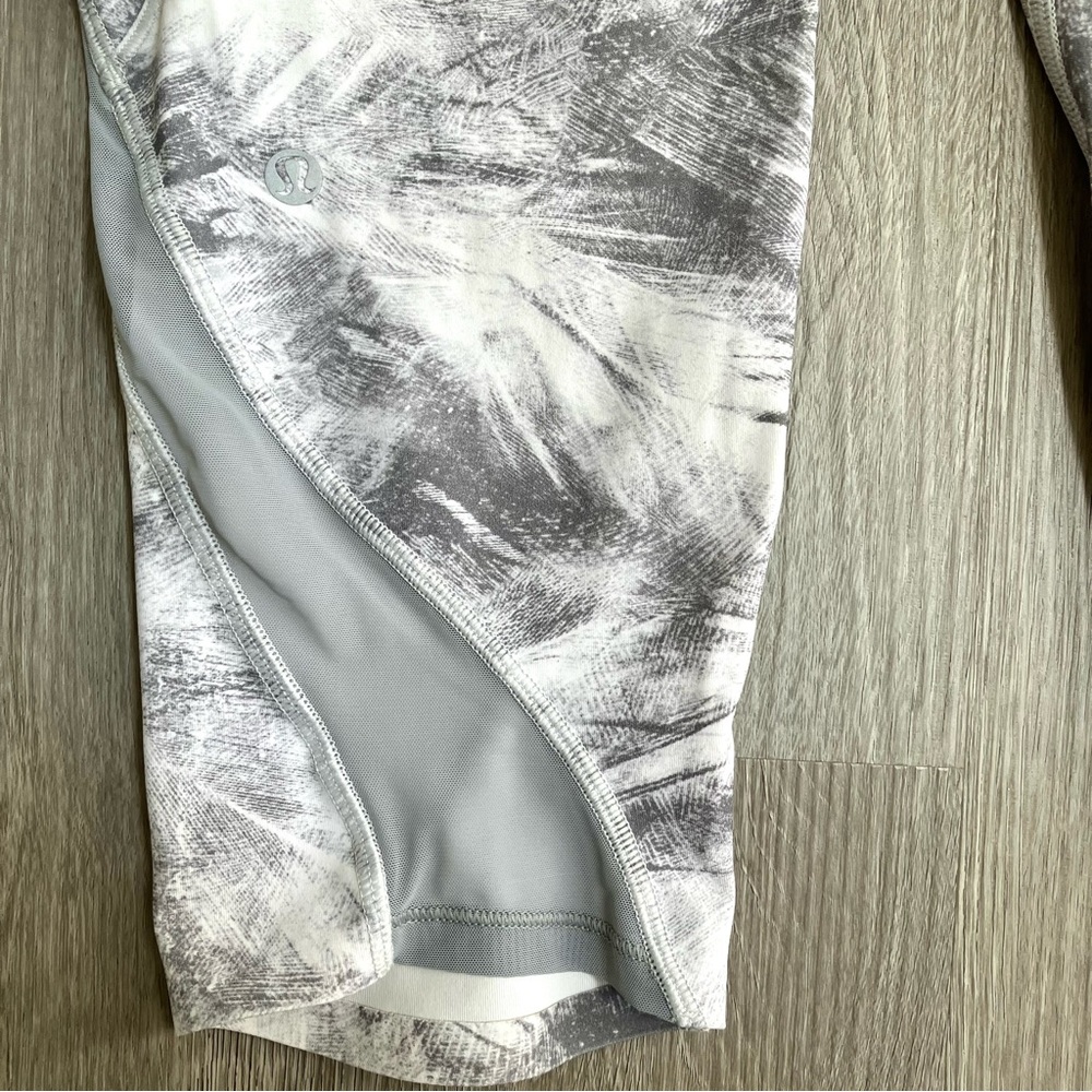 Lululemon Pace Perfect Crop Leggings Women's Size 6 Gray Activewear Pockets - Picture 7 of 15